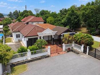 Bungalow at Taman Desa Sinaran, Sepang, photo 2