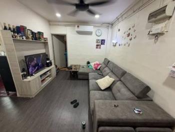 Flat at Taman Larkin Jaya, Johor Bahru, photo 1