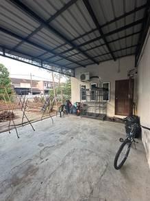 Rumah di Jalan Jati x, Kulai, foto 2