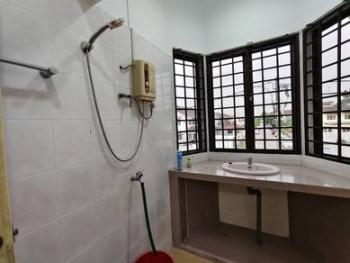 Rumah di Taman Putri 2, Kulai, foto 4