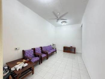 Rumah di Taman Flora Heights Jalan Santalia, Pasir Gudang, foto 2