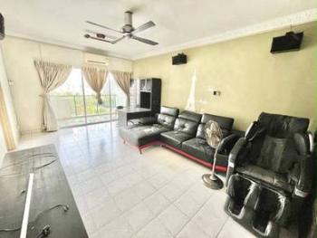 Living & dining – Apartment at Jalan Serantau, Johor Bahru, photo 3