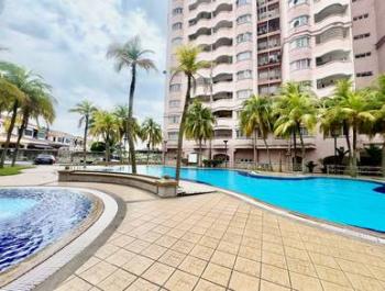 Apartmen di Desa Saujana, Seri Kembangan, foto 1
