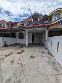 Rumah di Jalan Enggang, Kulai, foto 1