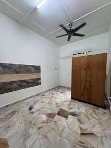Bedroom – House at Jalan Teratai, Johor Bahru, photo 4