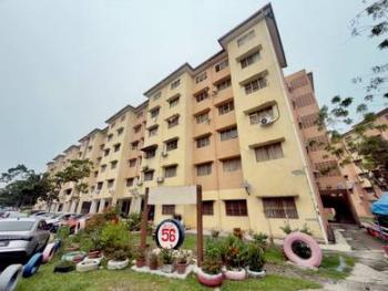Flat at Nilam Sari, Seksyen 7, Shah Alam, photo 1