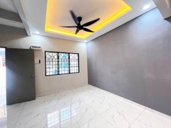Rumah di Jalan Kesumba, Bukit Beruntung, foto 8