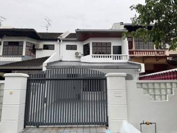 House at Jalan Rumbia, Johor Bahru, photo 1