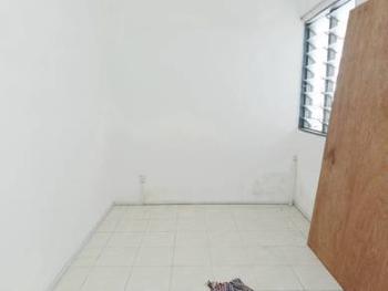 Bilik tidur – Apartmen di Jalan Puncak Jalil 8, Seri Kembangan, foto 5