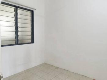 Bilik tidur – Apartmen di Jalan Puncak Jalil 8, Seri Kembangan, foto 6