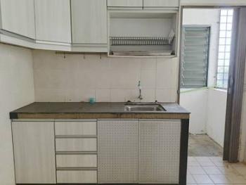 Dapur – Apartmen di Jalan Puncak Jalil 8, Seri Kembangan, foto 3