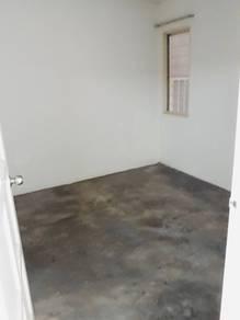 Bedroom – House at Seksyen 20, Shah Alam, photo 10