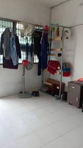 Flat at Blok 81, Jalan Tengah, Bayan Baru, photo 10