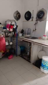 Flat at Blok 81, Jalan Tengah, Bayan Baru, photo 4