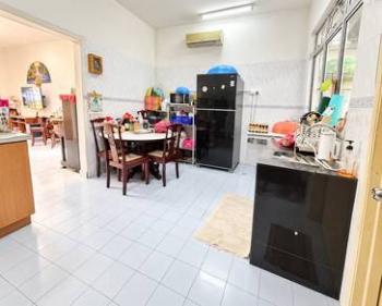 Jalan Anggerik Eria 31, Kota Kemuning的房屋，照片2