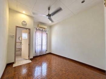 House at Jalan Anggerik Tainia, Kota Kemuning, photo 6