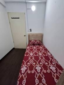 Bilik di Desa Putra Condominium, Wangsa Maju, foto 5