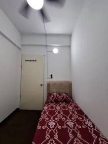 Bilik di Desa Putra Condominium, Wangsa Maju, foto 4
