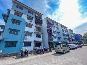 Pangsapuri di PKNS Seksyen 18, Shah Alam, foto 1