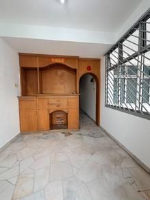 Ruang tamu & makan – Rumah di Taman Desa Jaya, Tebrau, foto 2