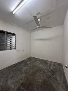 Flat at Taman Selayang Makmur, Selayang, photo 6