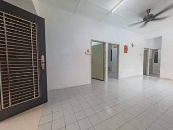 House at Taman Johor Jaya, Johor Bahru, photo 2
