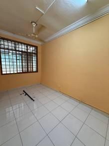 Rumah di Taman Megah Ria, Masai, foto 3