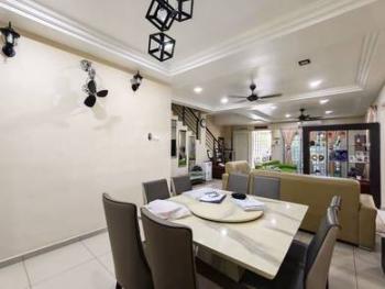 客厅/饭厅 – Taman Maju, Jasin的房屋，照片9