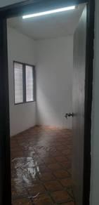 Flat at Taman Seri Mewah, Kajang, photo 4