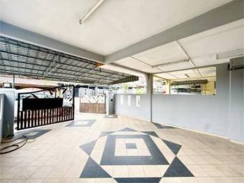 阳台 – Taman Semenyih Mewah, Semenyih的房屋，照片5