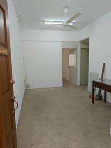 Flat at Taman Paya Terubong Blk 5, Paya Terubong, photo 2