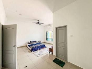 Rumah di Warisan Villa, Nilai, foto 3