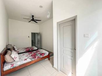 Rumah di Warisan Villa, Nilai, foto 9