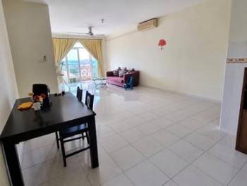 Jalan Undan 8, Taman Perling, Johor Bahru的公寓，照片2
