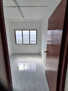 Flat at Gugusan Kekwa, Kota Damansara, photo 3