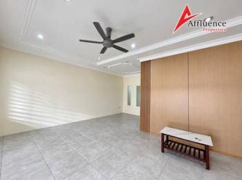 Rumah di TAMAN BERLIAN, Kota Samarahan, foto 3