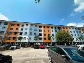 Desa Tebrau Sri Lanang, Tebrau的平层住宅，照片2