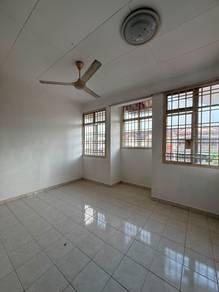 Bilik tidur – Rumah di Jalan Enggang, Kulai, foto 2