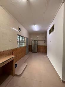 Dapur – Rumah di Jalan Enggang, Kulai, foto 7