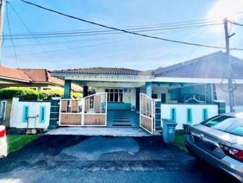 House at Taman Rambai Utama, Bukit Rambai, photo 2