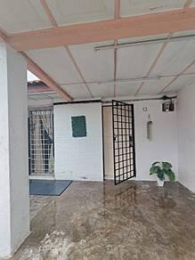 Taman Muhibbah, Seri Kembangan的房屋，照片5