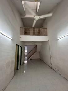 Ruang tamu & makan – Rumah di Taman Menglembu Impiana Adril, Ipoh, foto 3