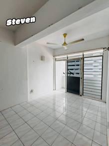 Apartmen di Sinar Bukit Dumbar, Jelutong, foto 2
