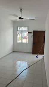 Townhouse at Taman Scientex, Kulai, photo 2
