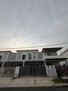 Rumah di Jalan Seri Impian, Kluang, foto 1