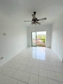 Vista Pinggiran, Seri Kembangan的公寓，照片2