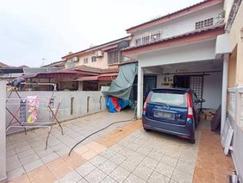 House at Taman Pinggiran Putra, Seri Kembangan, photo 2