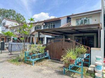 House at Taman Putra Perdana, Puchong, photo 2