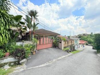 Bungalow at Kg Ampang Indah Lembah Jaya, Ampang, photo 2