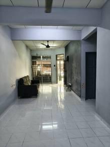 House at Taman Scientex, Pasir Gudang, photo 1